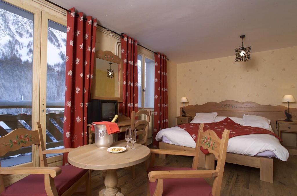 Les Agneaux Hotel Villar-d'Arene Room photo